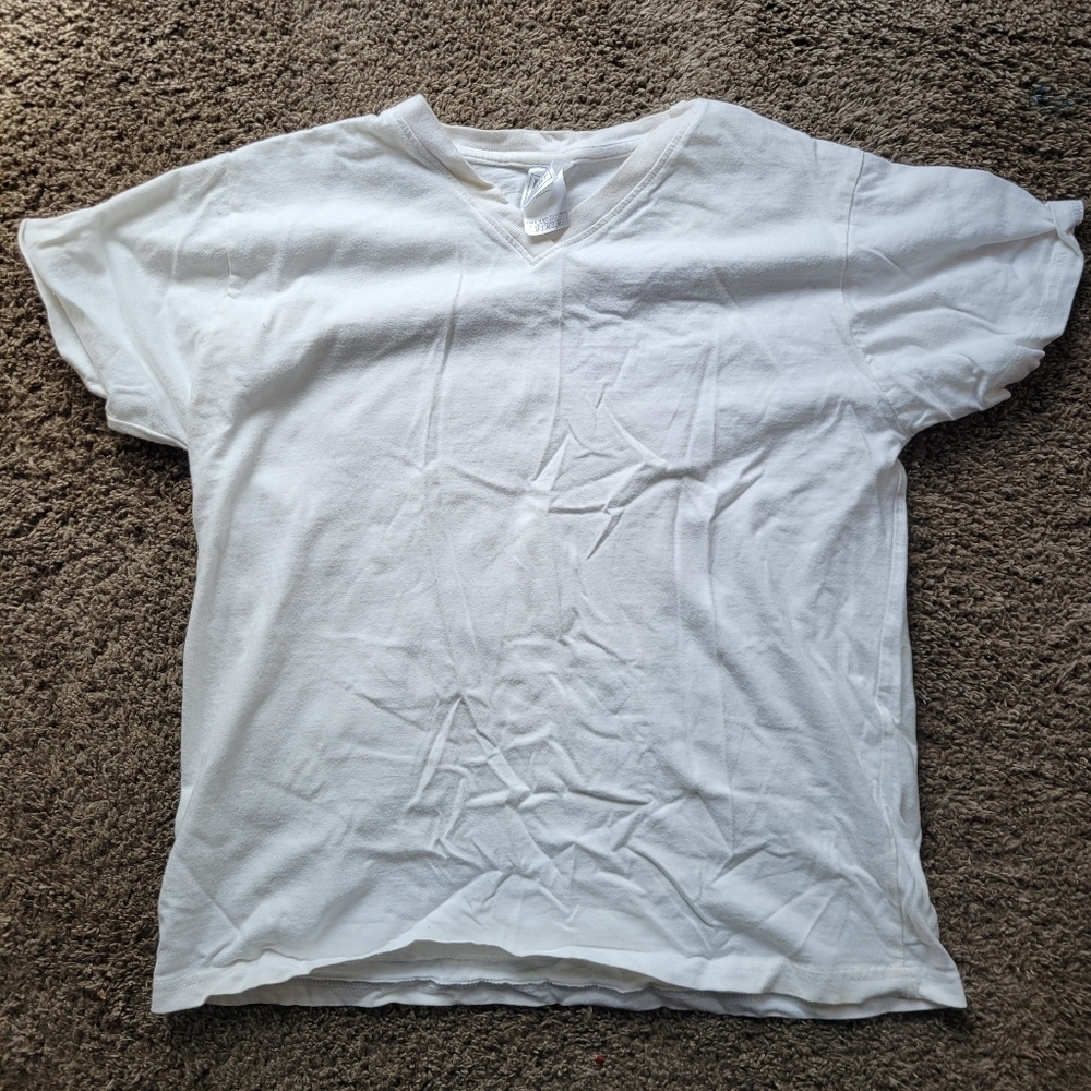 Lady Foot Locker White V-neck Short Sleeve Shirt Size Medium